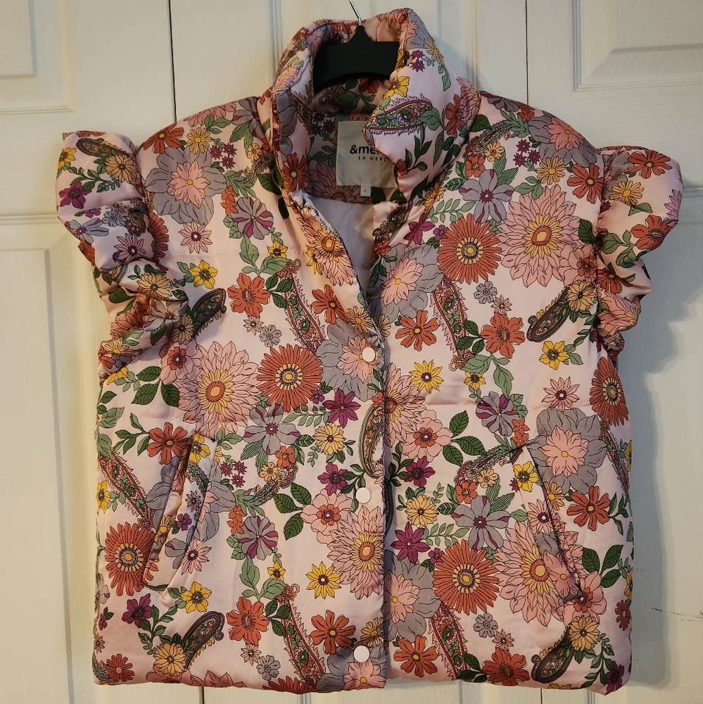 &Merci Puffer Jacket Vibrant Floral Design